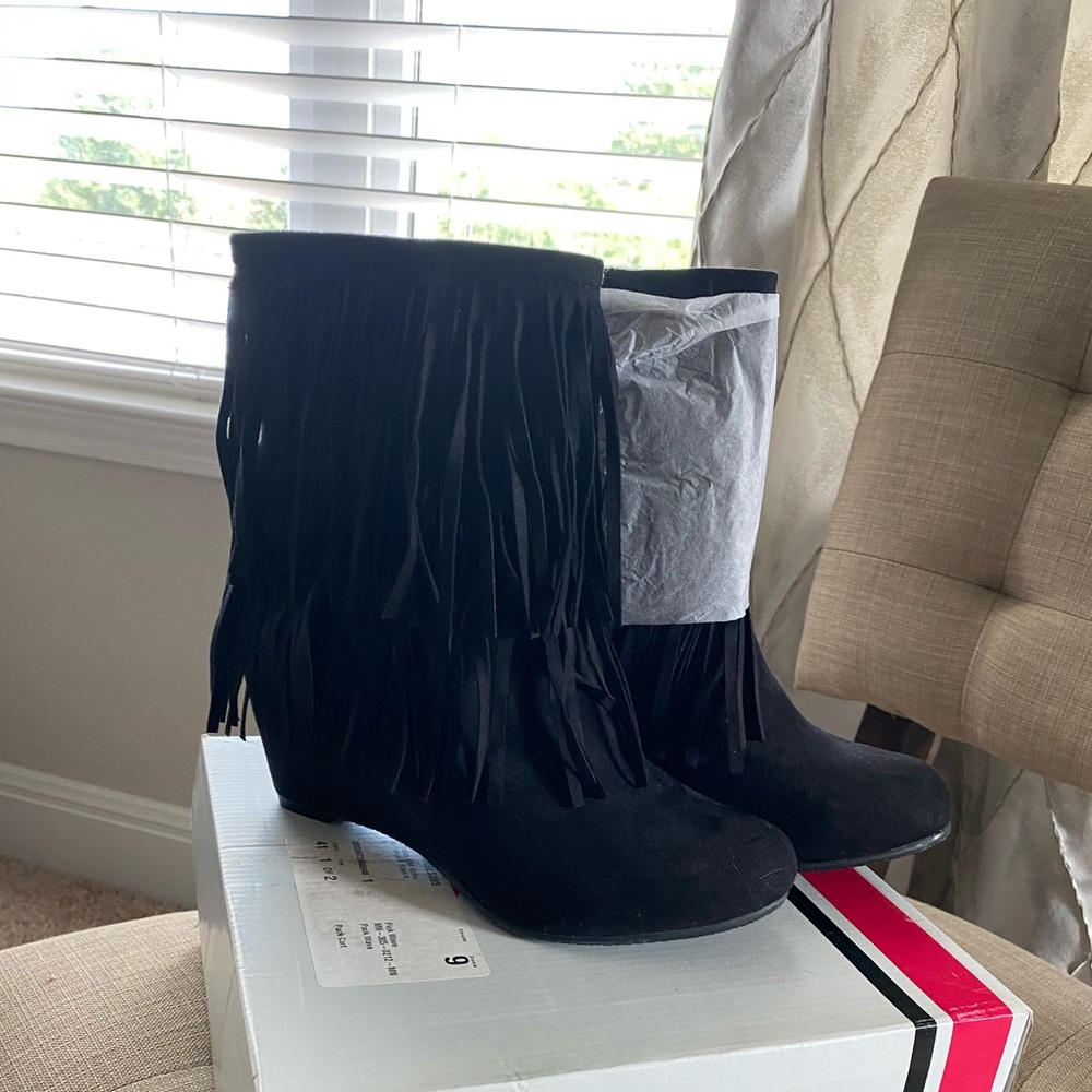 GC ankle wedge booties